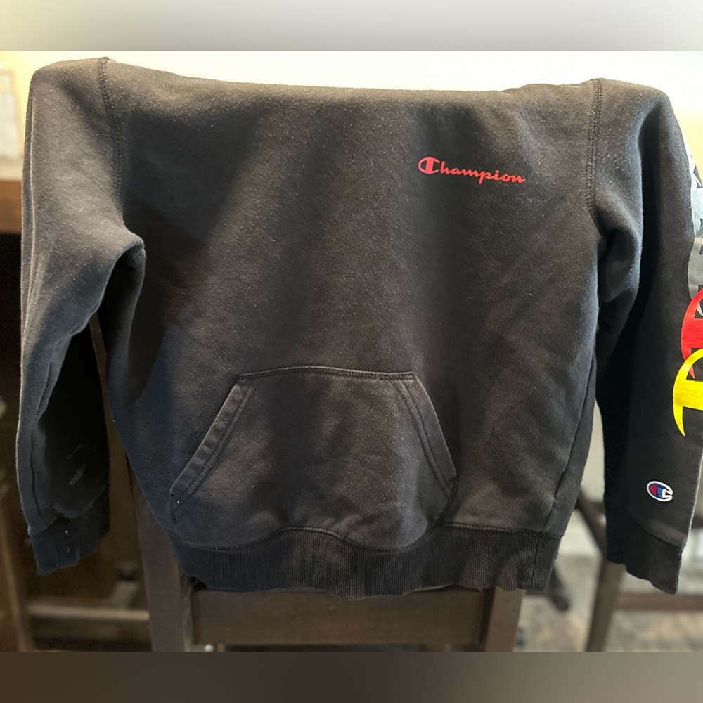 Champion boys hoodie size medium